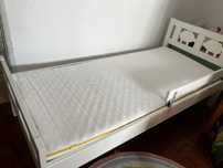 Cama de criança e colchão
