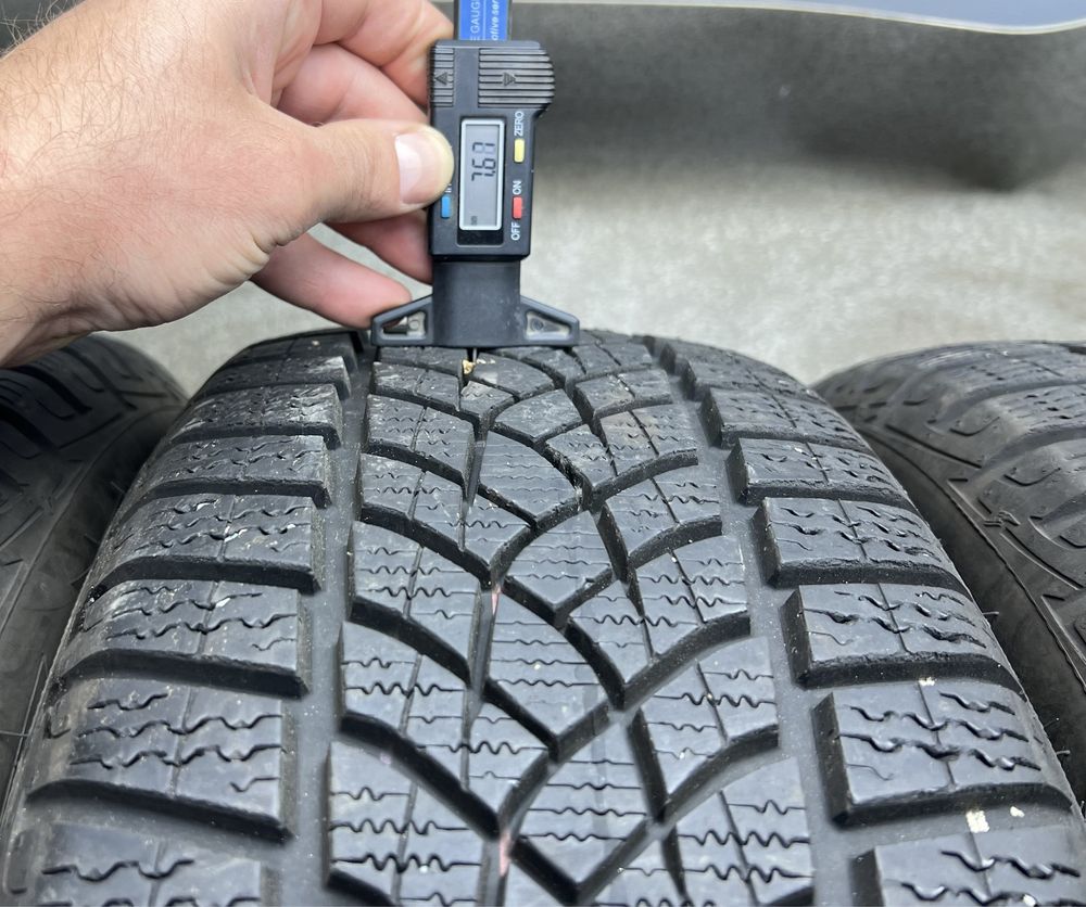 Шини 7+мм зима 205 55 R16 Goodyear Ultragrip Performance Gen 1 зимові