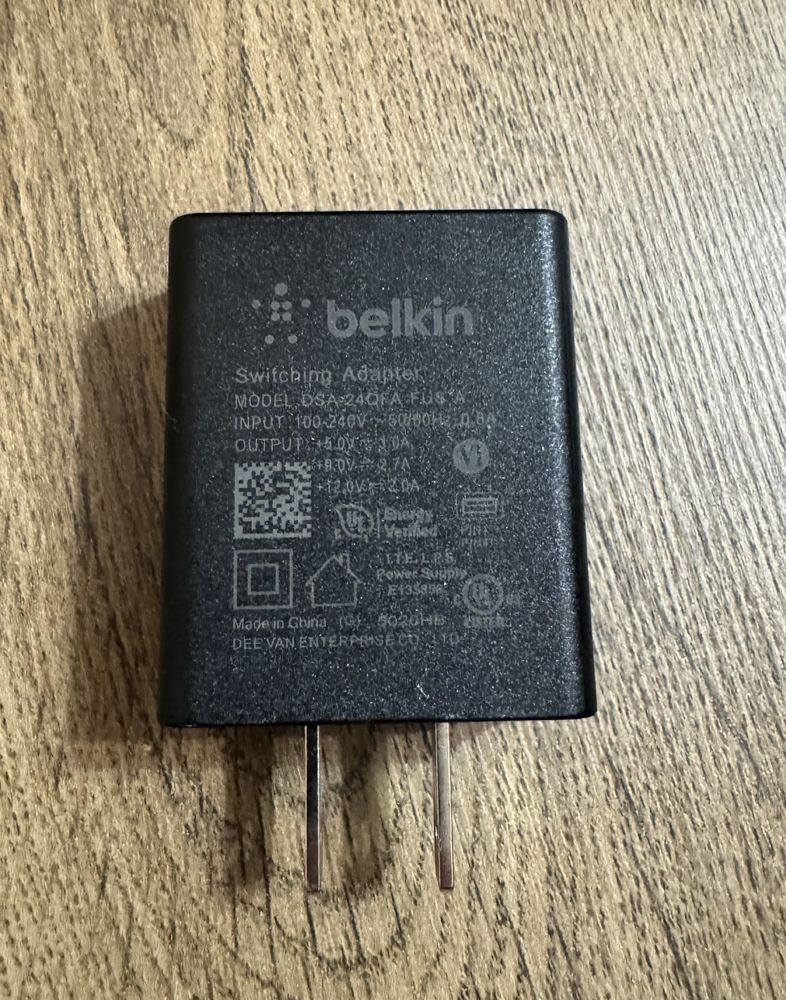 Belkin Wireless Charging Pad 15W, беспроводное зарядное устройство