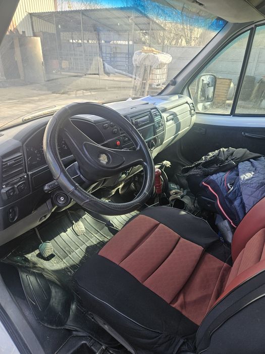 Продам газель бортову