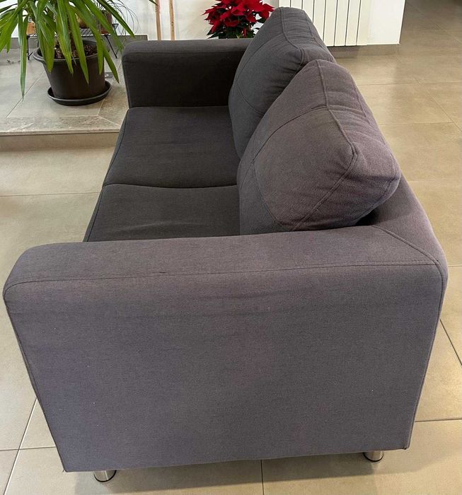 Sofá de 2 lugares em BOM ESTADO