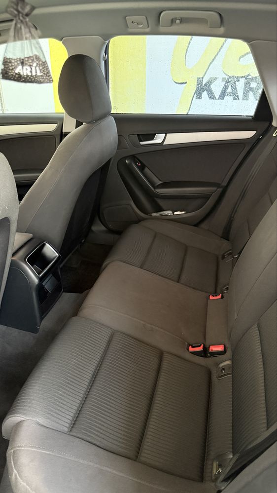 Audi a4b8 2012 rok 2.0 TDi