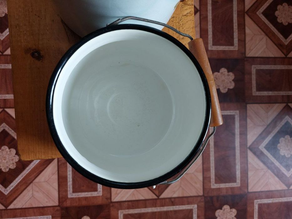 Продаю бидончики.