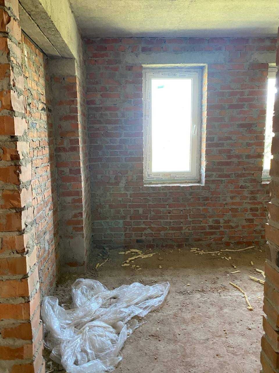 Продаж котеджу в селі Підгородне