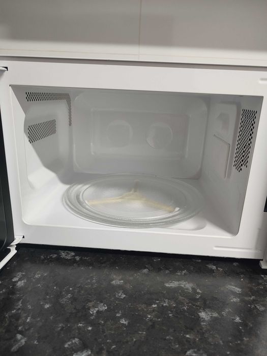 Microondas como novo