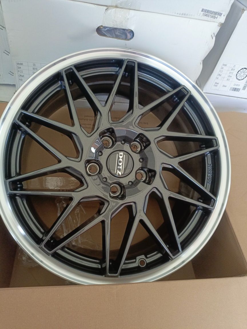 Nowe felgi aluminiowe DOTZ 8jx18 et48 5x114,3 Kia Hyundai Mazda Toyota