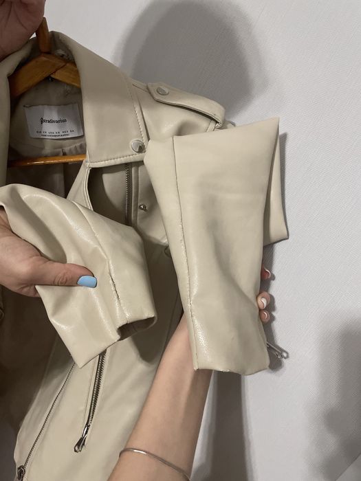 Косуха бежевая stradivarius