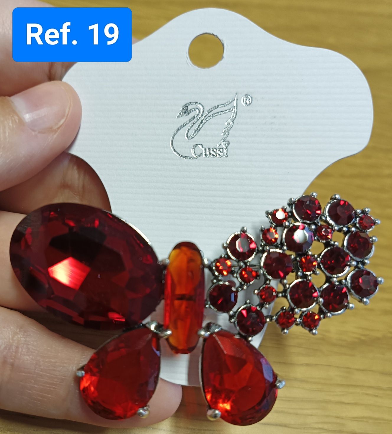 Alfinetes de peito