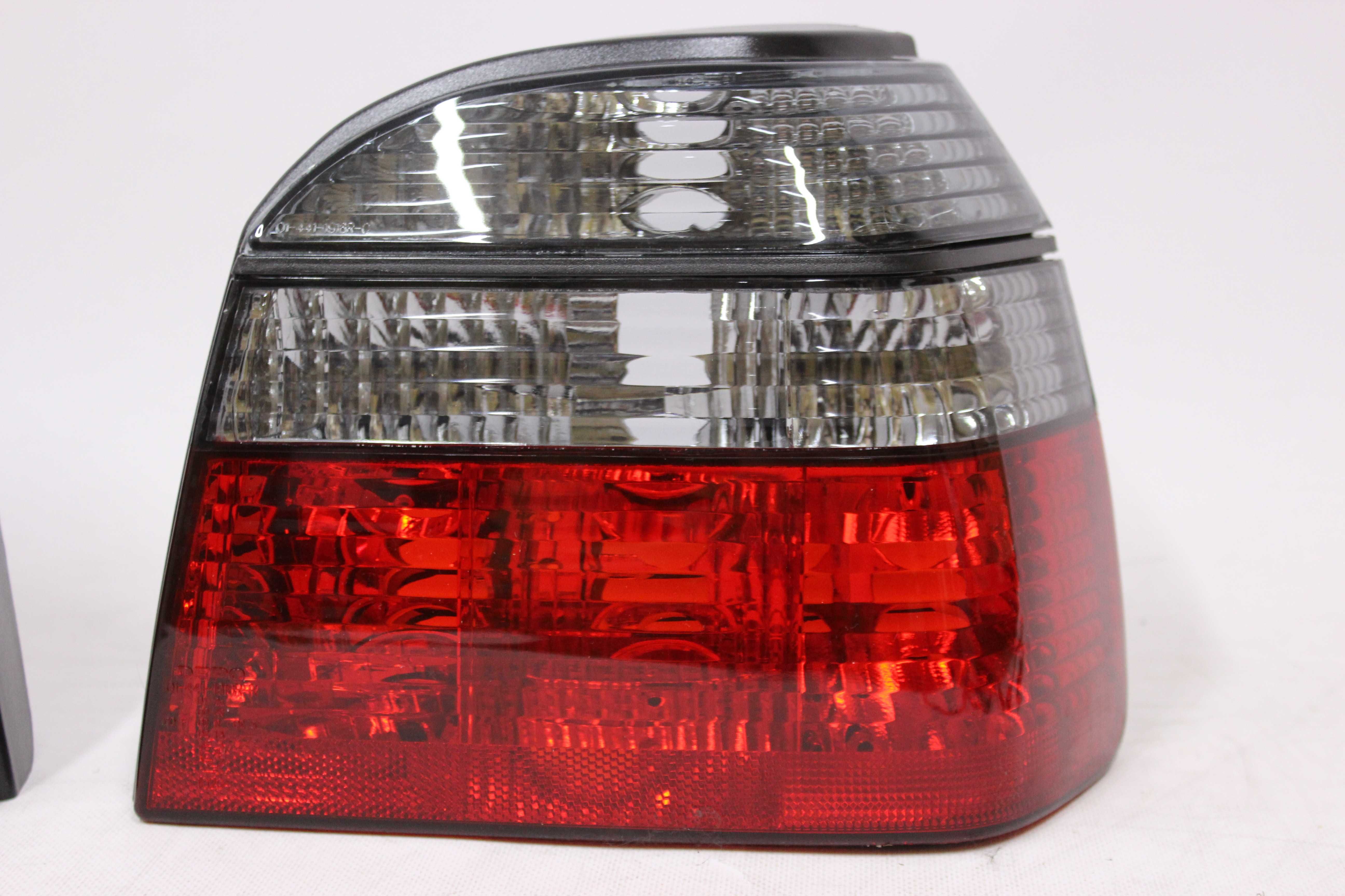 Lampy światła tył tylne VW Golf 3 r.92-97 hatchback RED SMOKE NOWE