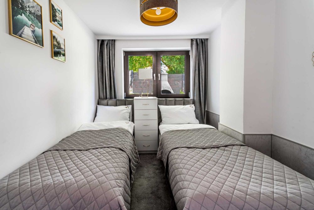 Duży apartament 8os nad jeziorem z jacuzzi sauna, domek mazury nocleg