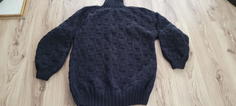 Sweter golf męski ręcznie robiony