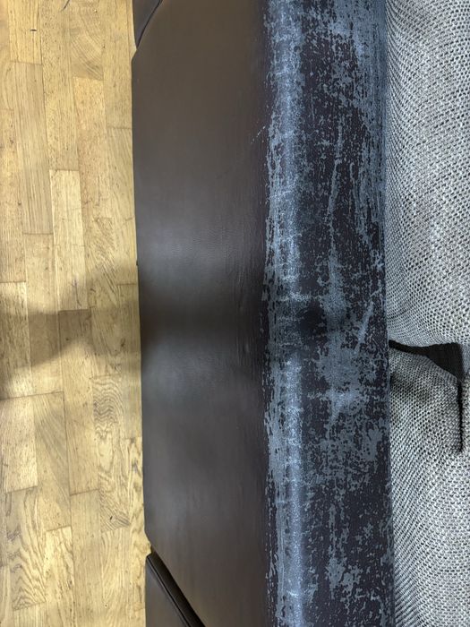 Sofa de grande dimensao castanho(3,15 comprimento 2,15 largura)
