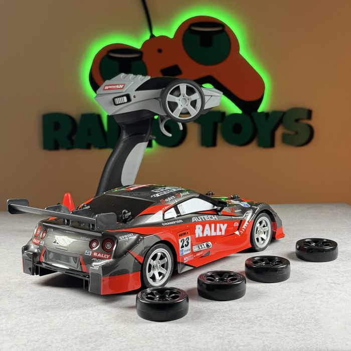 Дрифт машинка на пульті Nissan Silvia R - 30 км/год Машинки для дрифту