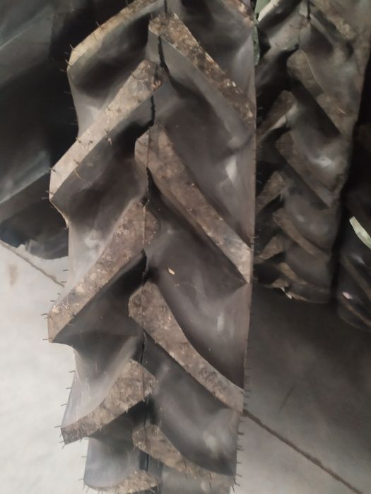 9.5-24 12.4-28 9.5-20 8.3-24 шини на Китайські ткактори