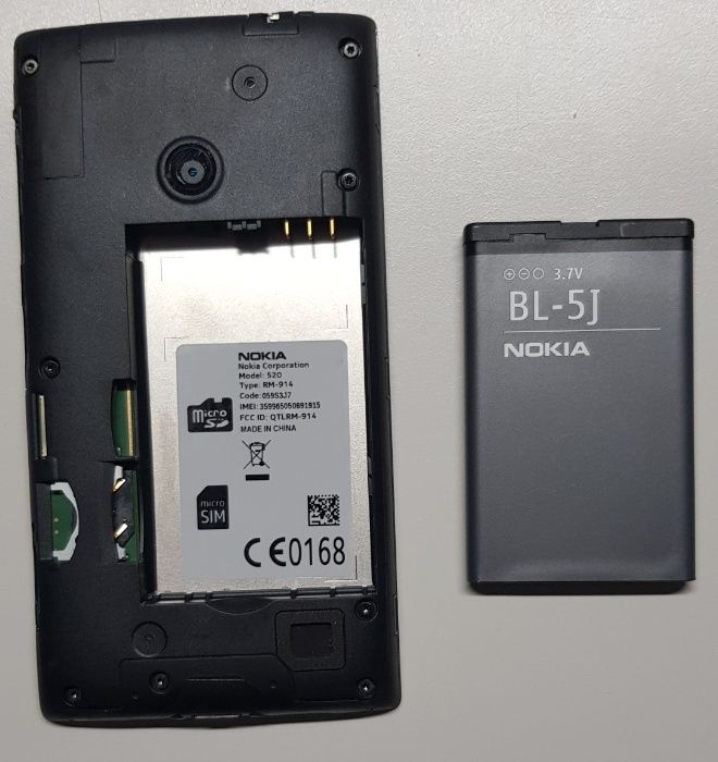 Telefone NOKIA LUMIA 520