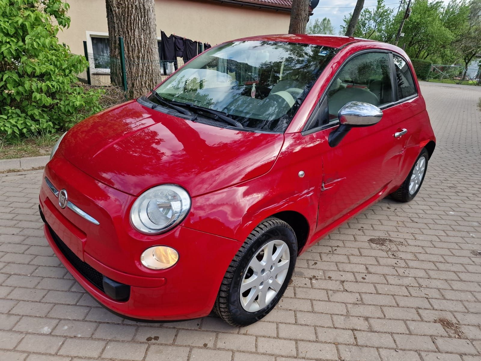 Fiat 500 śliczny czerowny kolor!