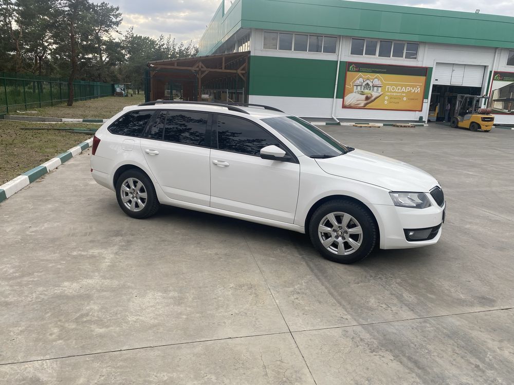 Продам власне авто Skoda