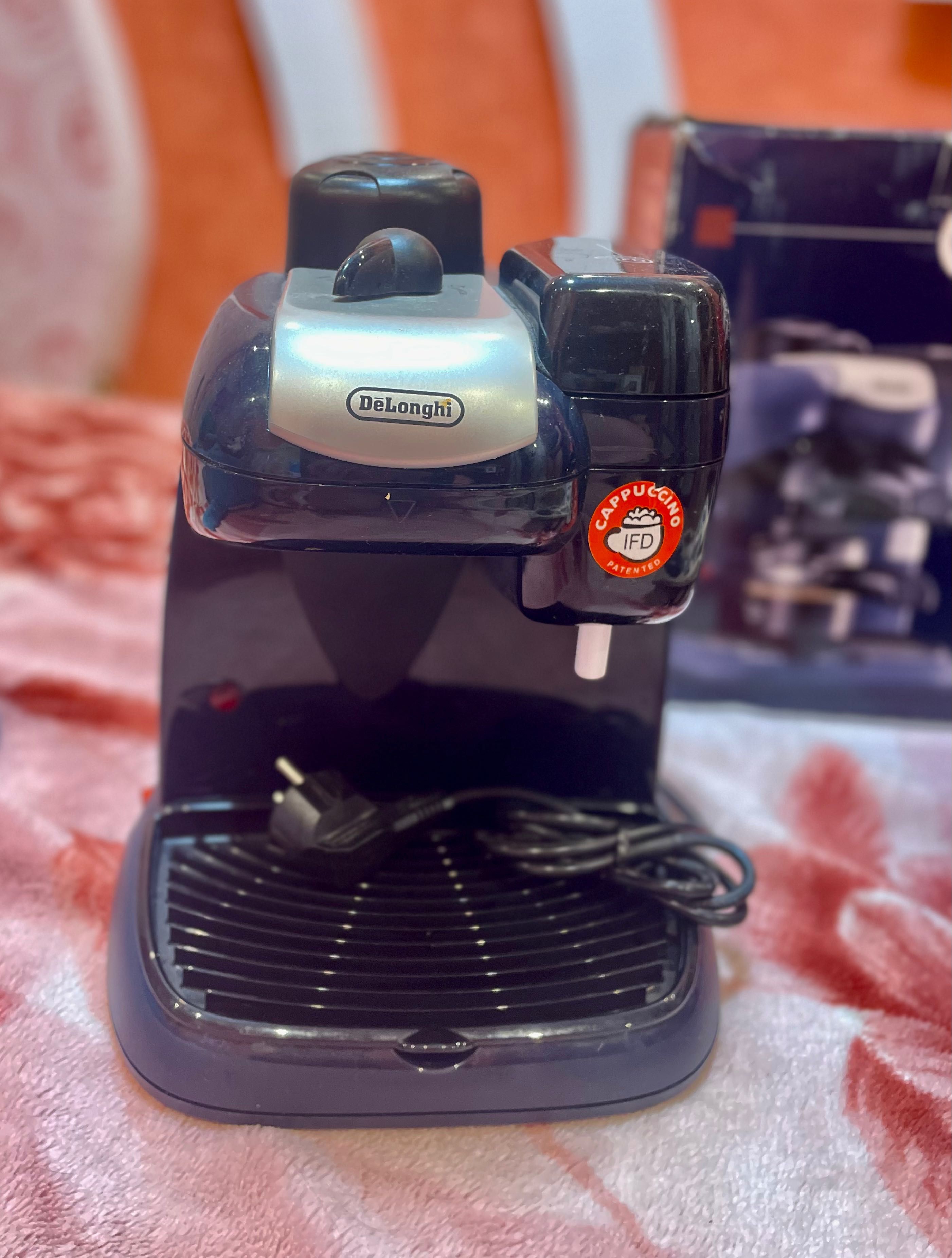 Кофемашина Delonghi