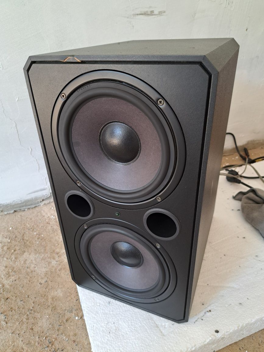 Subwoofer HECO Submax UX 33 A sprawny