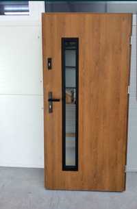 Drzwi zewnętrzne winchester gr. 68 mm metalowe  ocieplone