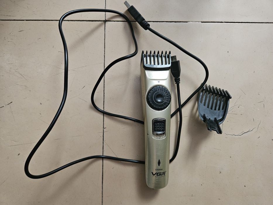 Тример (машинка для стрижки) беспроводная