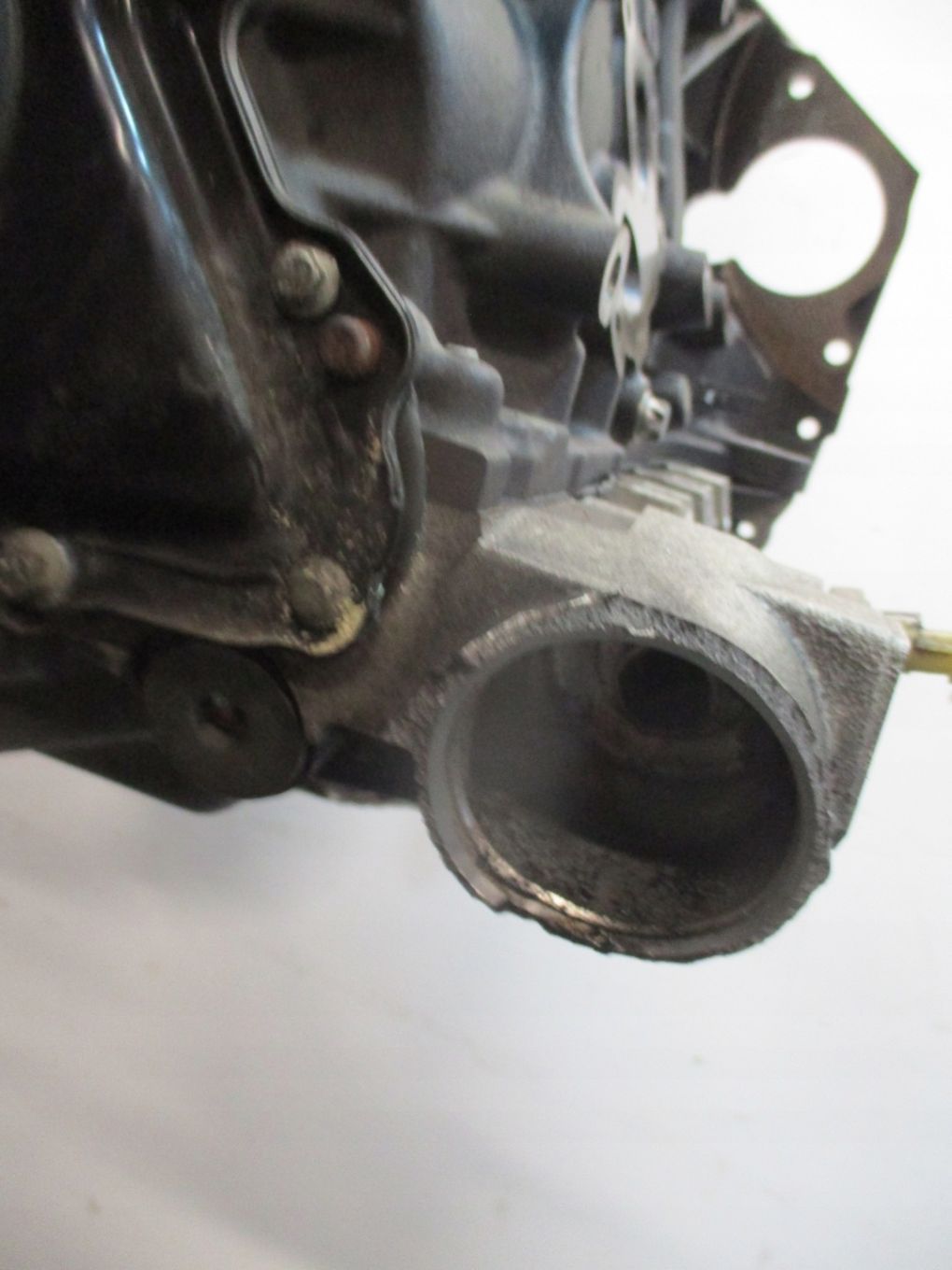 SILNIK MOTOR NISSAN NAVARA 2,3D 19R YS23E280
