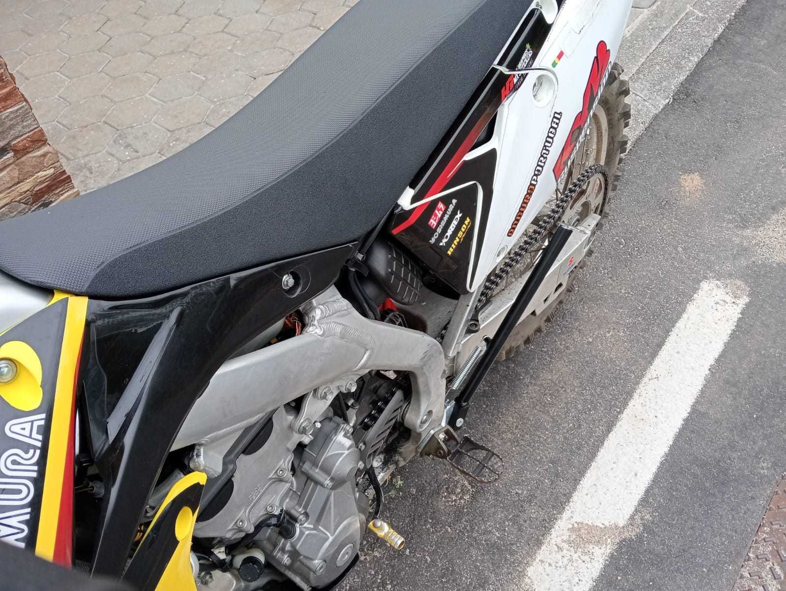 Descanso Lateral Suzuki RMZ 250 450