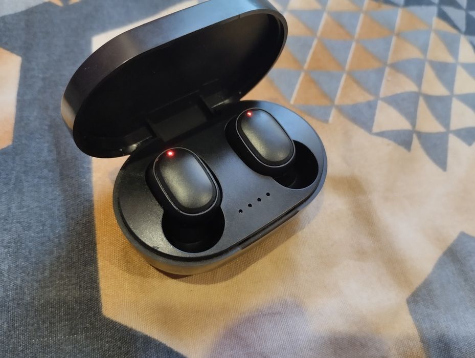 Продам беспроводные блютуз наушники