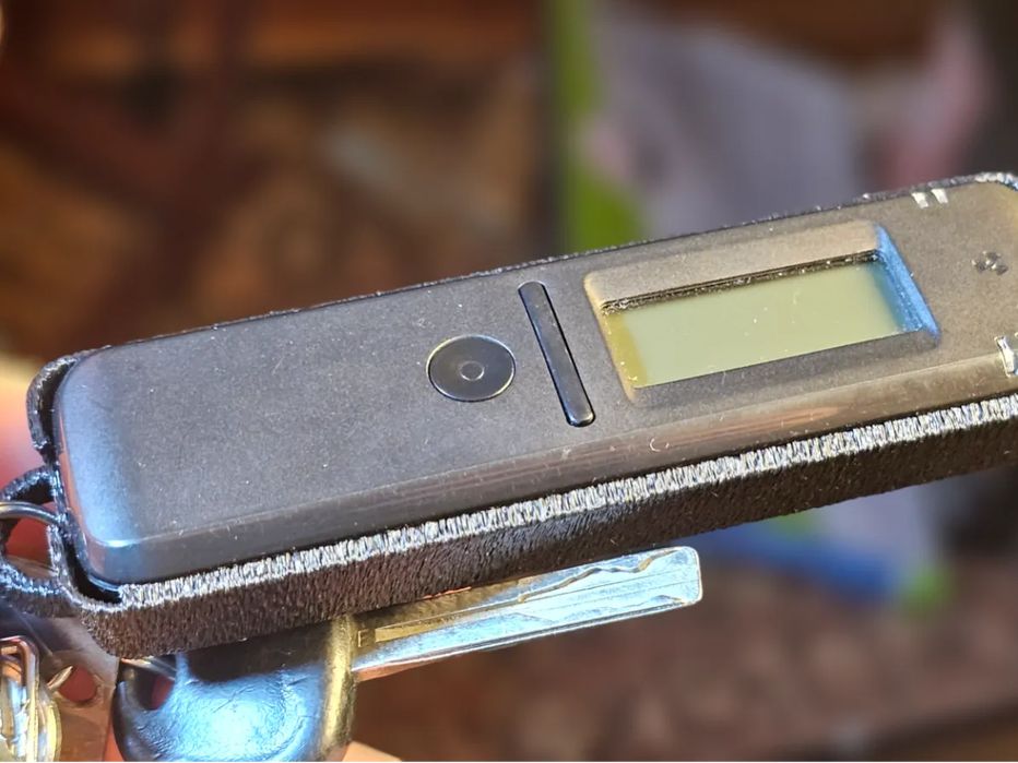 Caixa Protetora para Detector RadiaCode com Argola