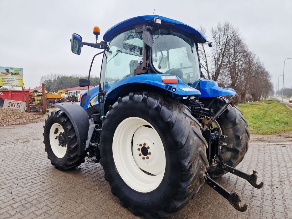 New Holland T6010 tuz bardzo ładny stan 4 cyl  case
