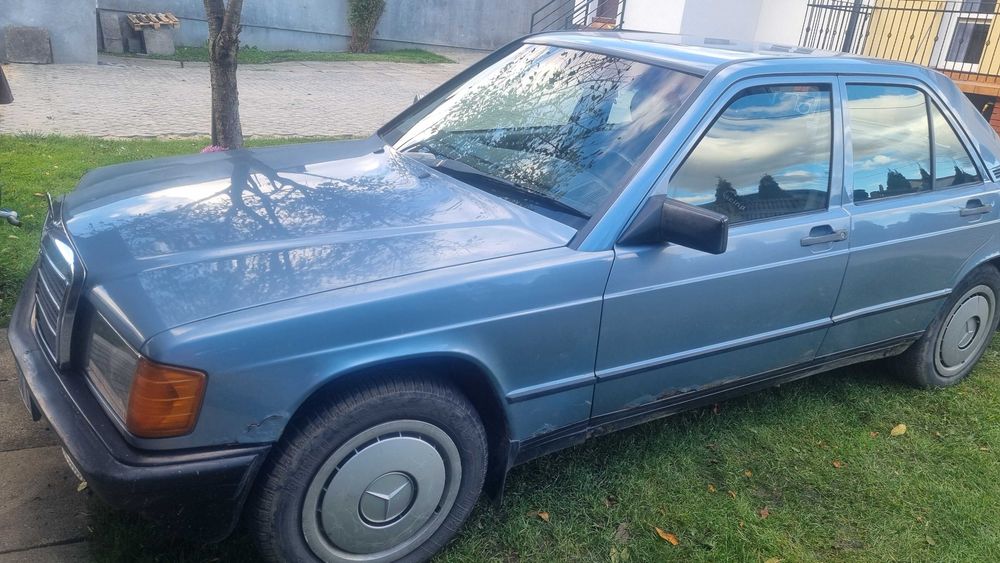 Mercedes-Benz W201 190D