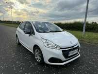Peugeot 208 Peugeot 208 Silnik 1.2 Benzyna PureTech