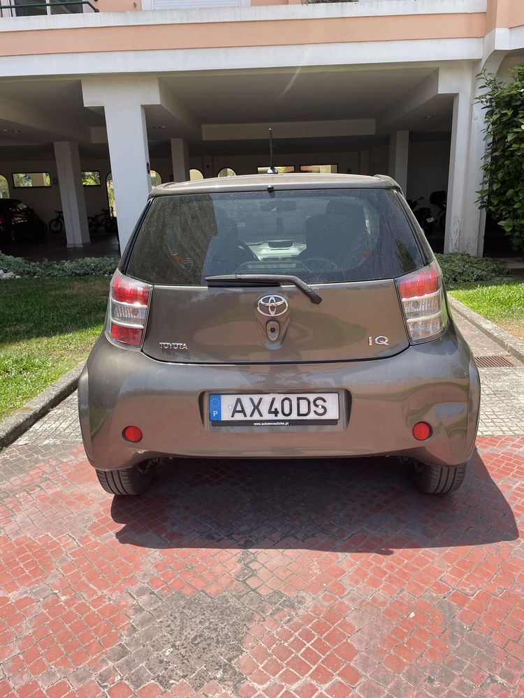 Toyota IQ 2010-1.0