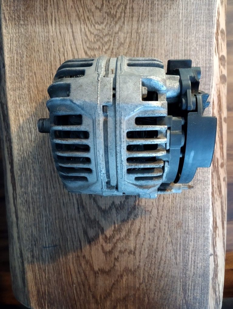 Alternator Bosch 90A  model numer 028.903.028D