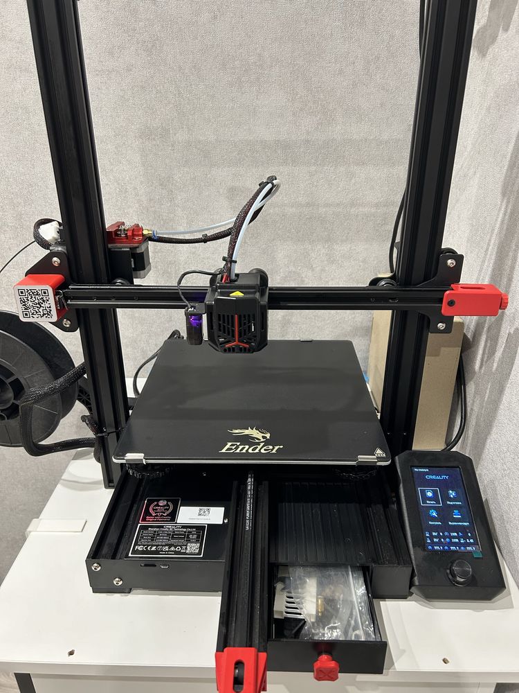 3д принтер Creality Ender 3 max neo