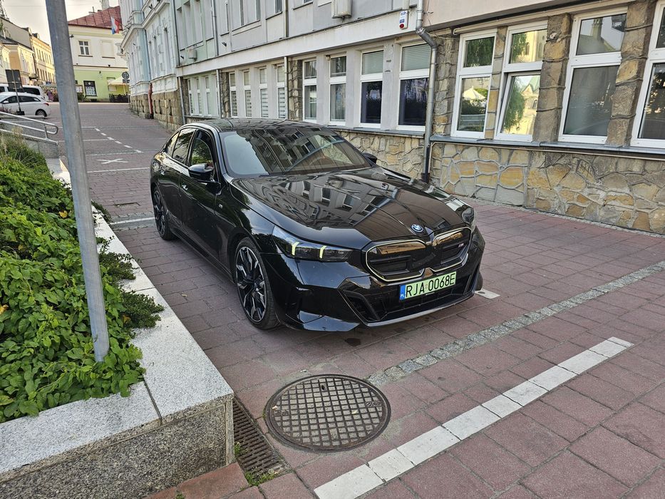 Wynajem Bmw i5 602km 3.6 do 100
