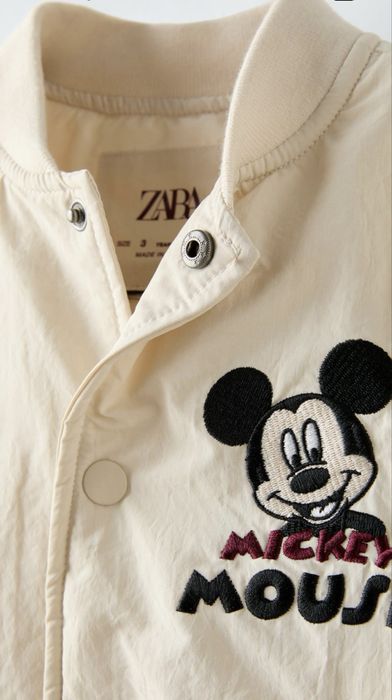 Куртка бомпер Zara з вишивкою, 116, 6 років