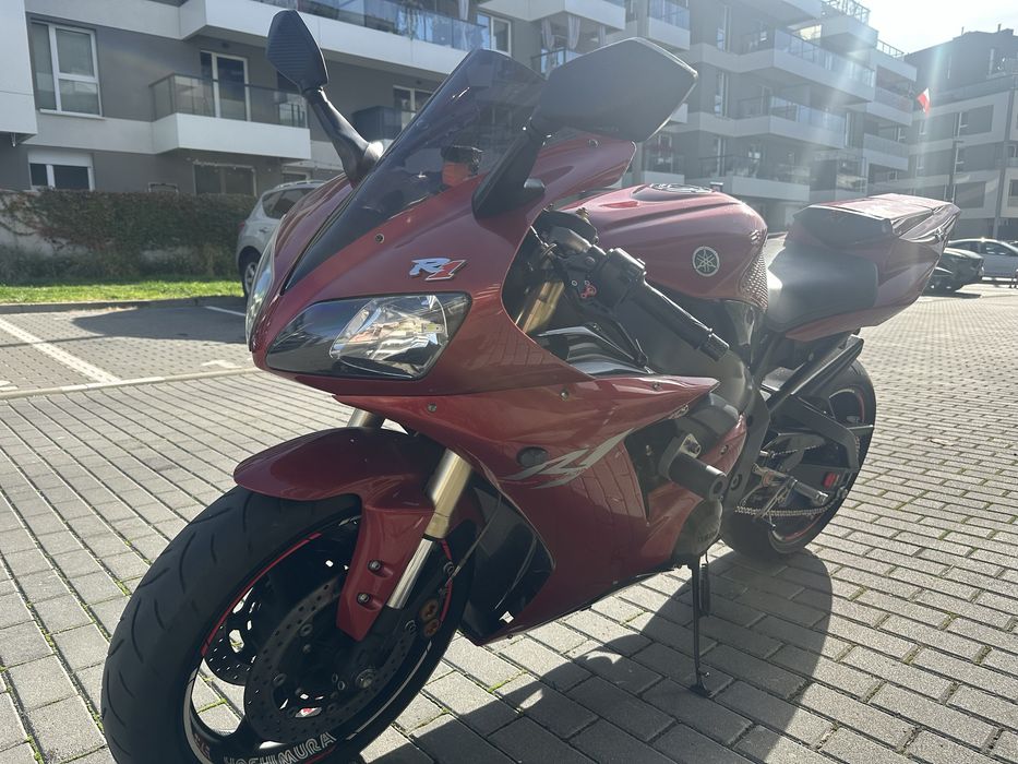 Yamaha R1 RN09 Garażowany
