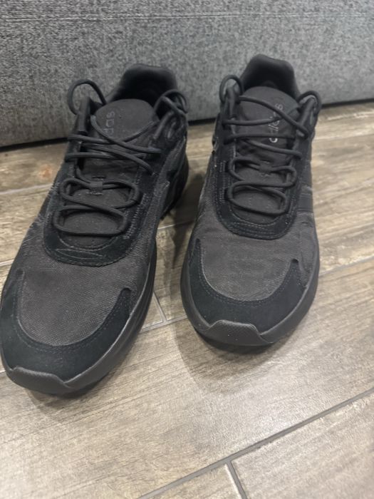 Кросівки adidas оригінал 46,5