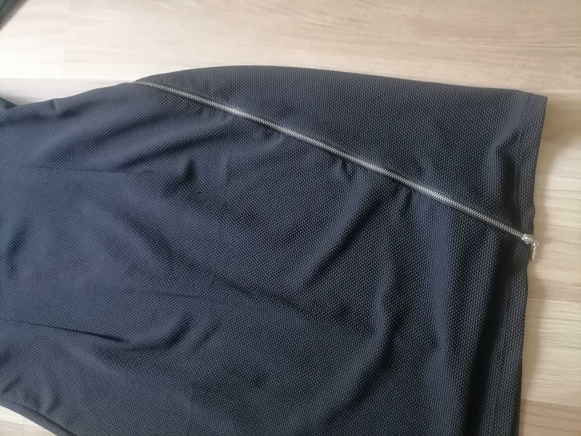 Czarna sukienka rozmiar M