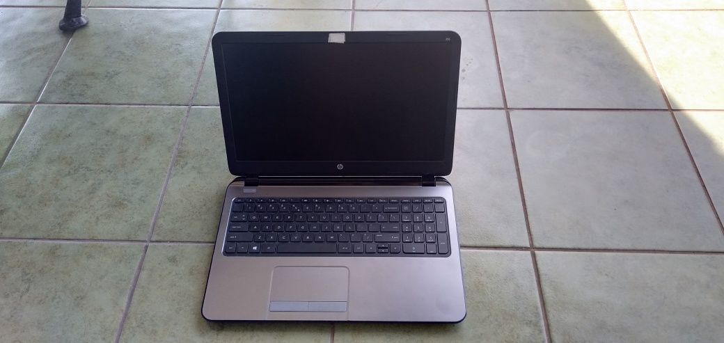 Laptop HP 255 G3 z dyskiem SSD