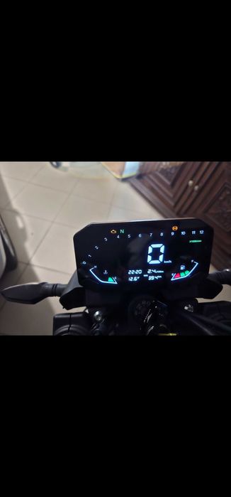 Voge 125R igual a nova