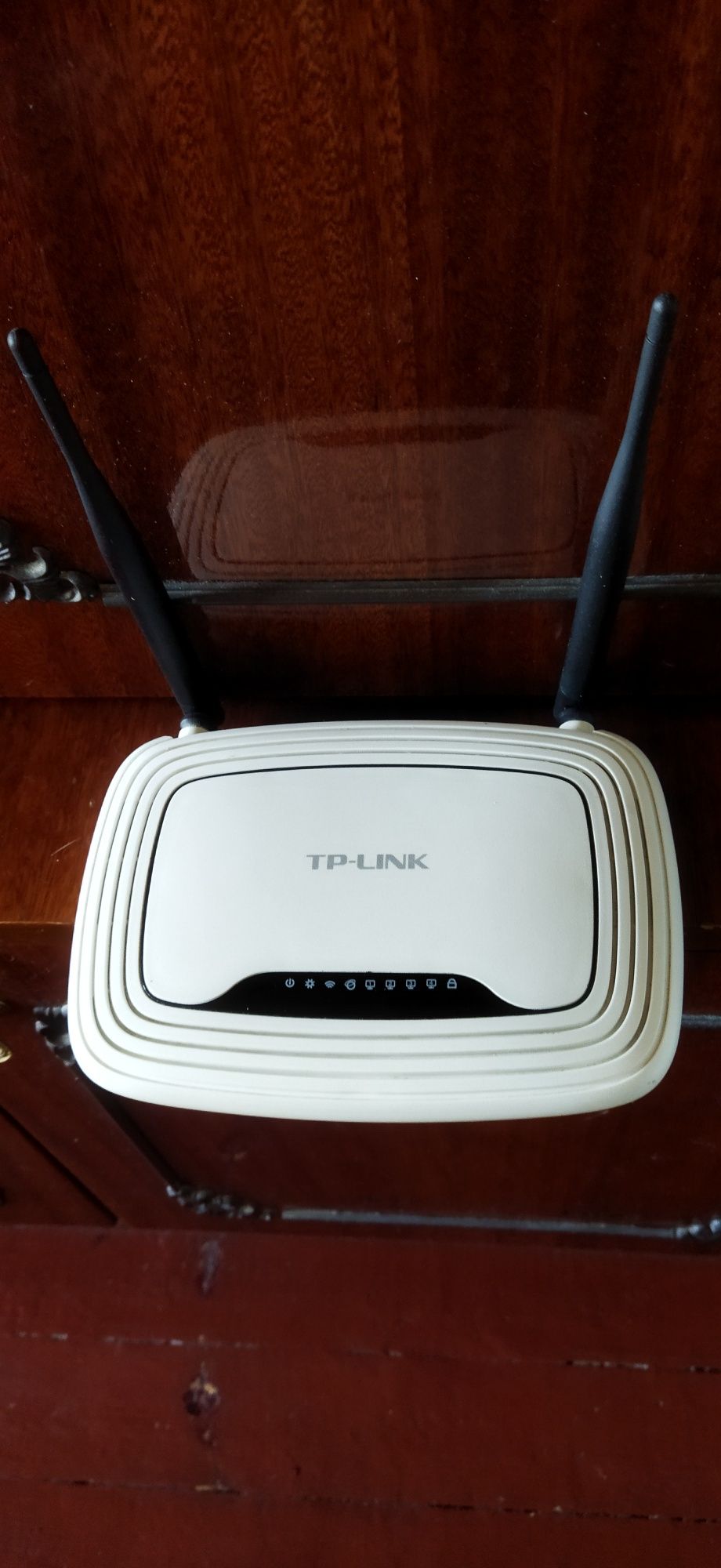 Роутер tp link WR841N