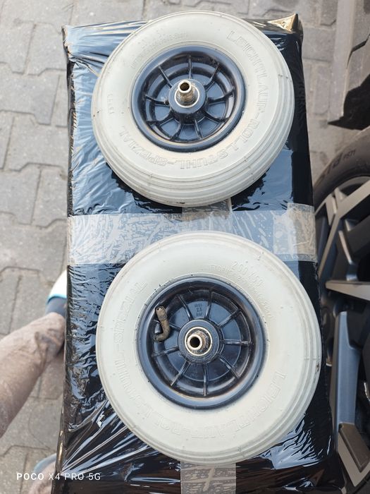 Kółka .kółko pompowane do wózka inwalidzkiego.