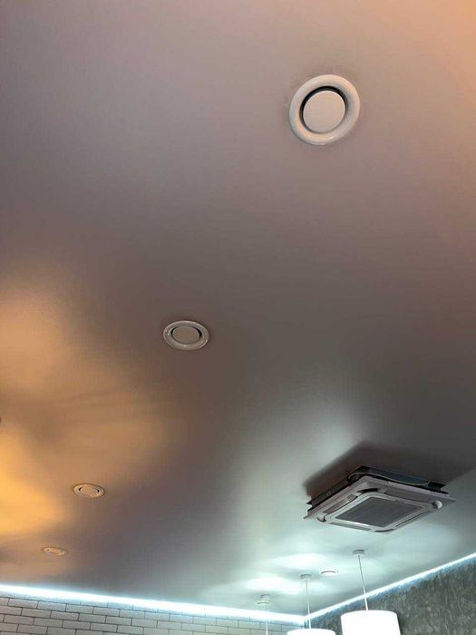 Продаж приміщення разом з готовим бізнесом