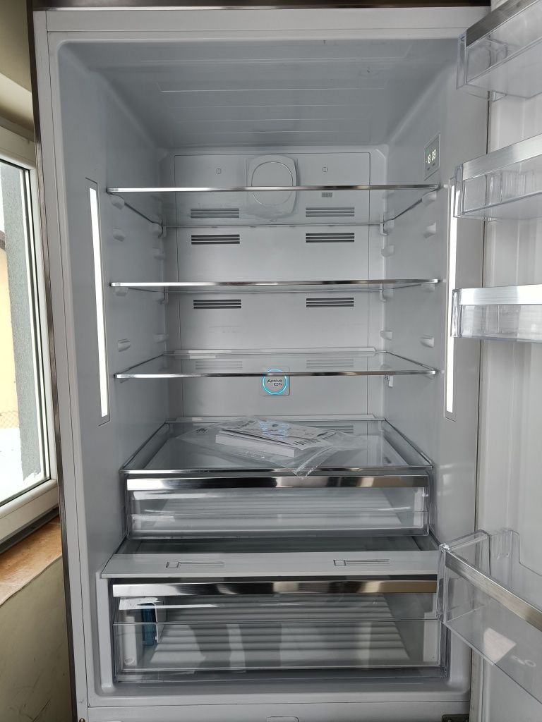 Smeg FA3905RX Chłodziarko-zamrażarka wolnostojąca