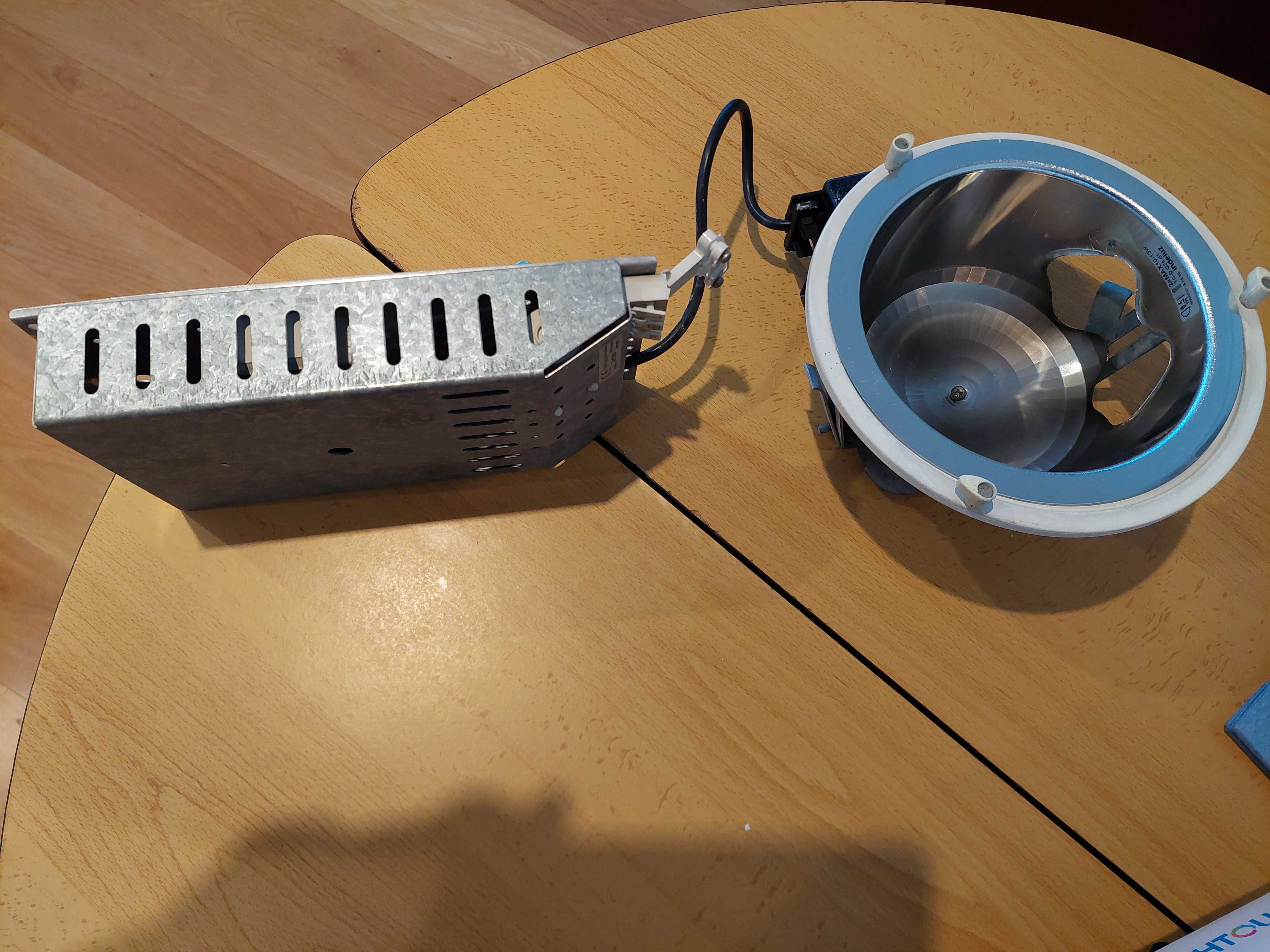 Plafom (2 lâmpadas)-20 cm diâmetro-completo-Patamares, cozinhas, etc.