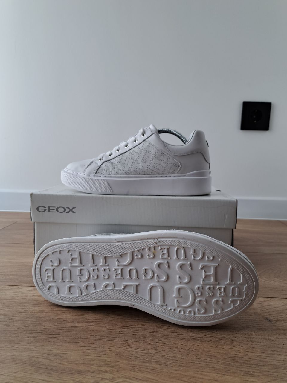 Кеди оригінал Guess шкіра