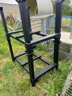 stojaki na stemple, gitterboxy