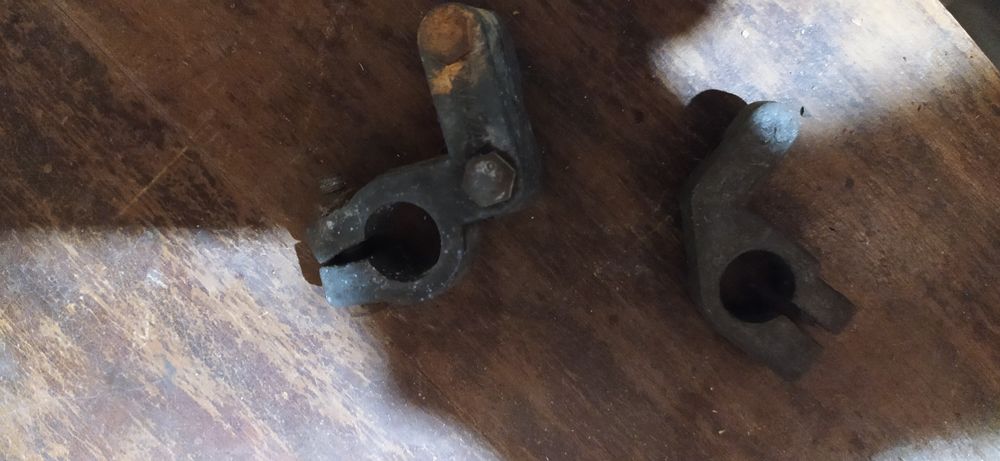 Клеммы; Аккумуляторные клеммы; Клеми до аккумулятора.